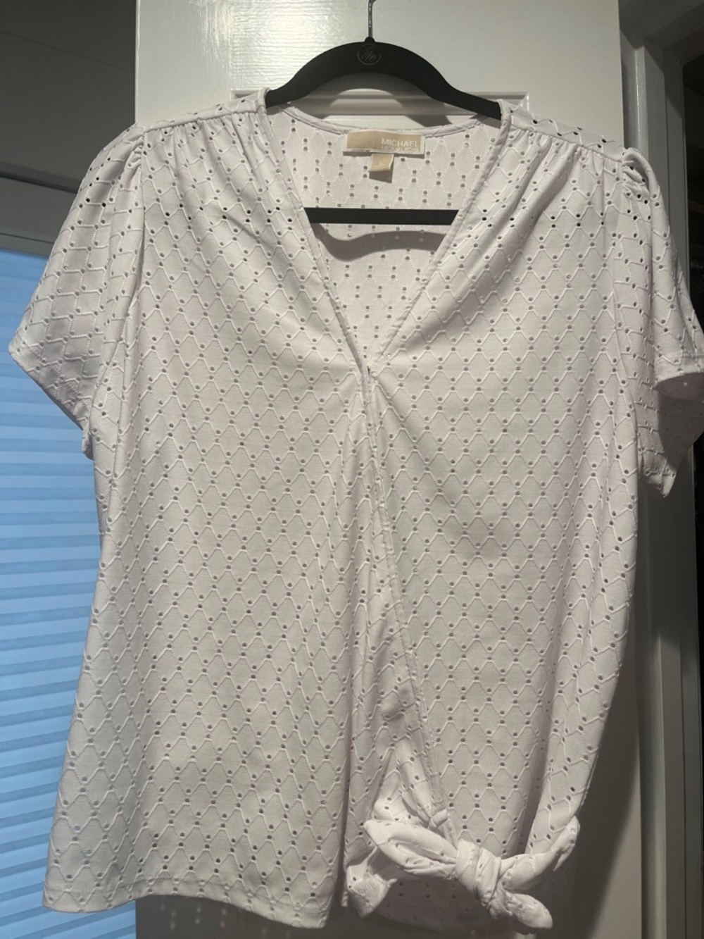 Size L Sheer Michael Kors White Eyelet Short Sleeve Tie-Front Blouse